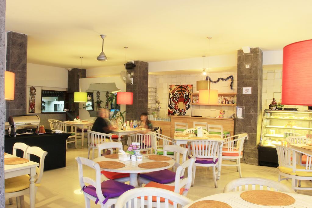 Hotel Karthi Kuta Kuta Lombok Zewnętrze zdjęcie