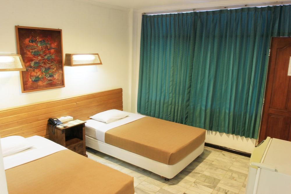 Hotel Karthi Kuta Kuta Lombok Zewnętrze zdjęcie