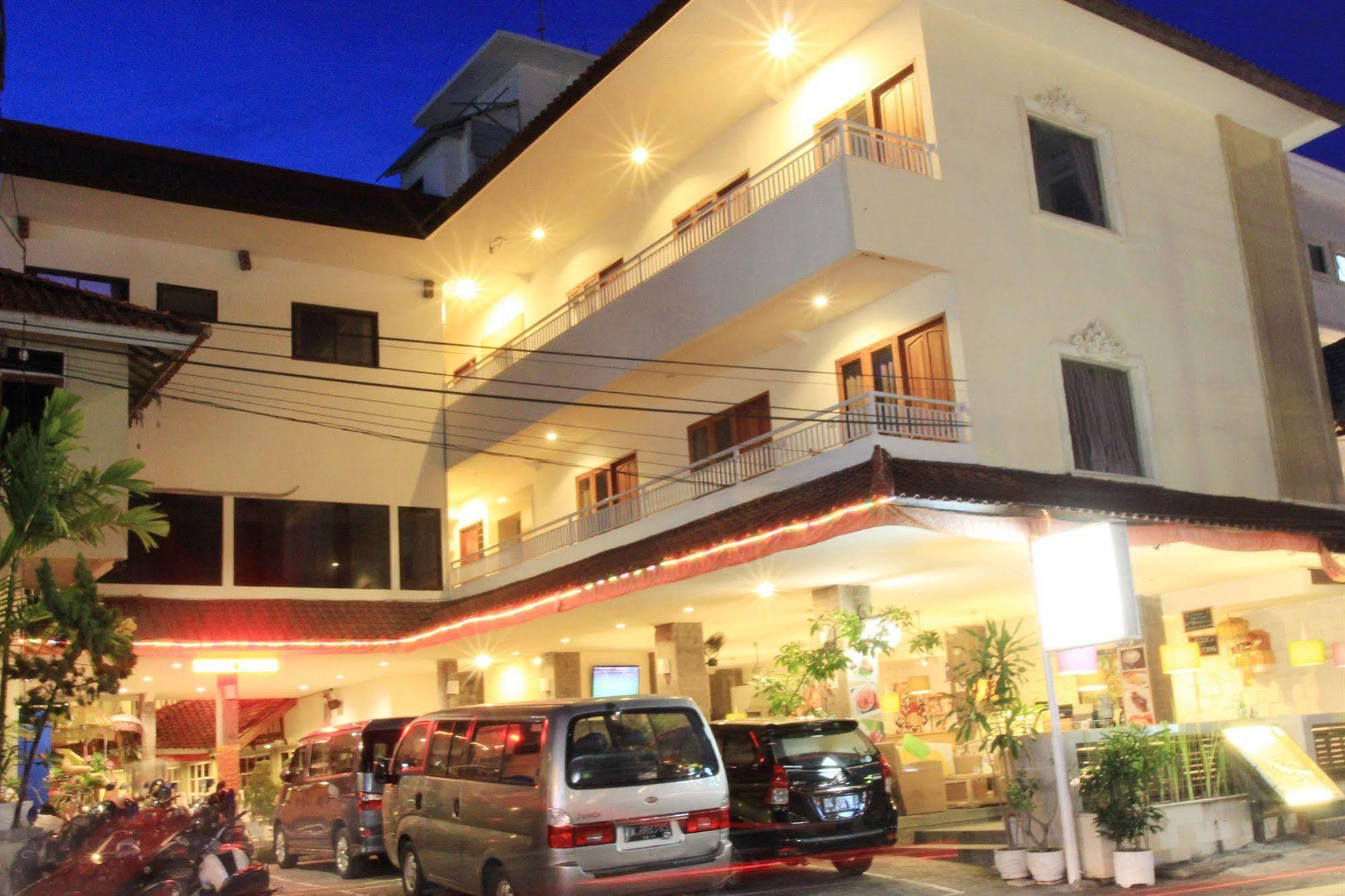 Hotel Karthi Kuta Kuta Lombok Zewnętrze zdjęcie